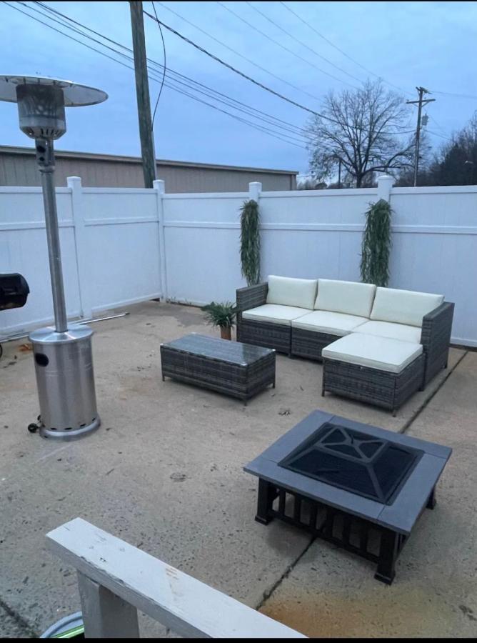 Spacious 1King Bd/2Queen Bd/* 1 Mile From I-85 Lexington Buitenkant foto